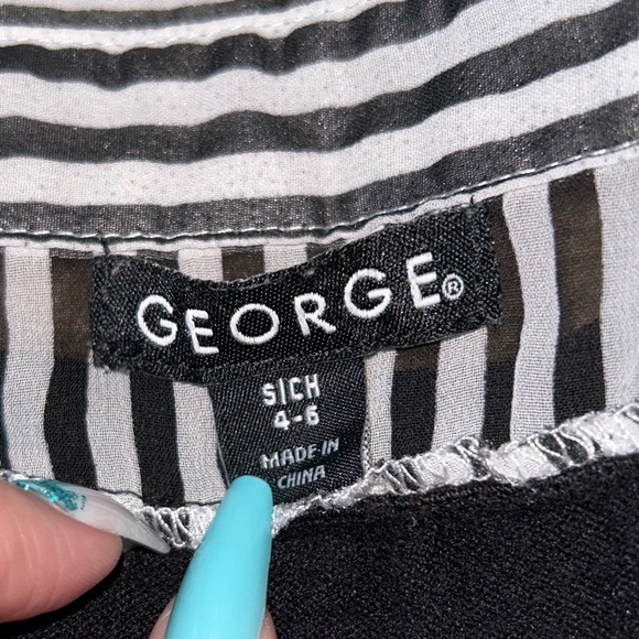 George Layered Blouse - Picture 2 of 3